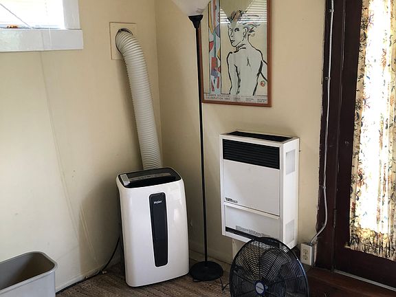 2nd image of 22 1/4 Thornton Ave #22-1/4