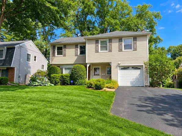 16 Salem Place, White Plains, NY 10605