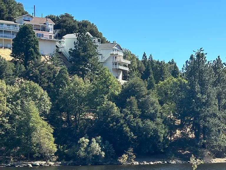 Acacia Dr — Photo 18