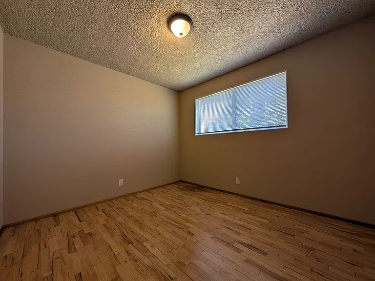 2064 Centennial Blvd — Photo 17