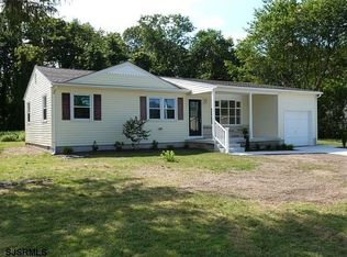 33 Evergreen Ave, Egg Harbor Township, NJ 08234