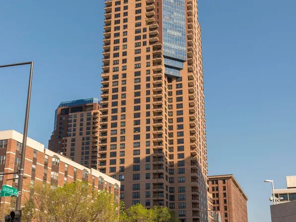 168 6th St E Unit 2702, Saint Paul, MN 55101