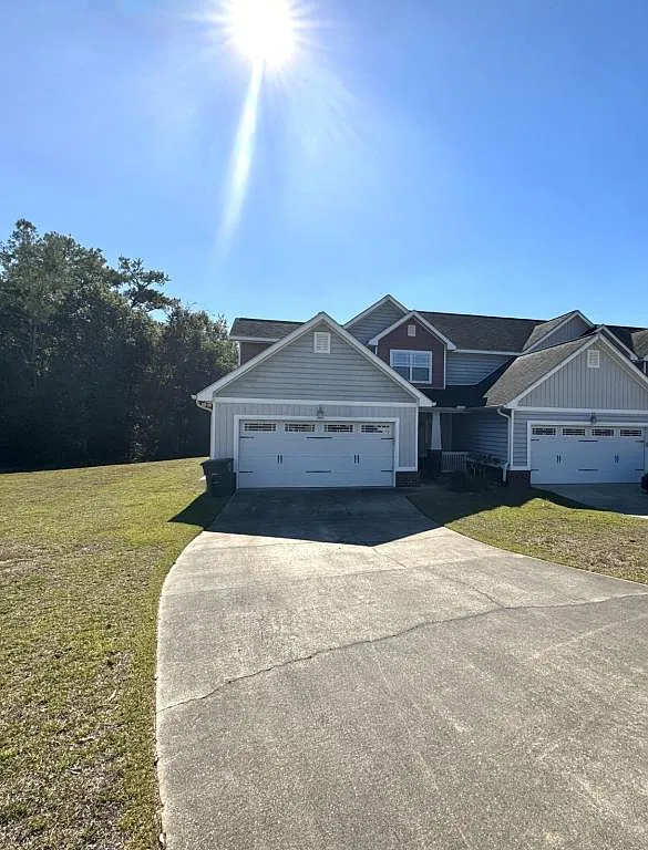Building Photo - 223 Charleston Dr