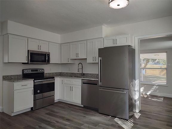 3rd image of 4637 12TH AVENUE N