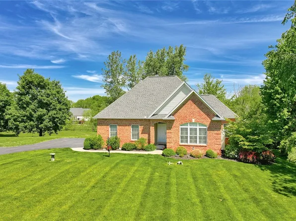 1677 Melkerson Dr, Ontario, NY 14519