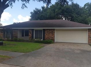 204 Quebec Cir, Lafayette, LA 70507