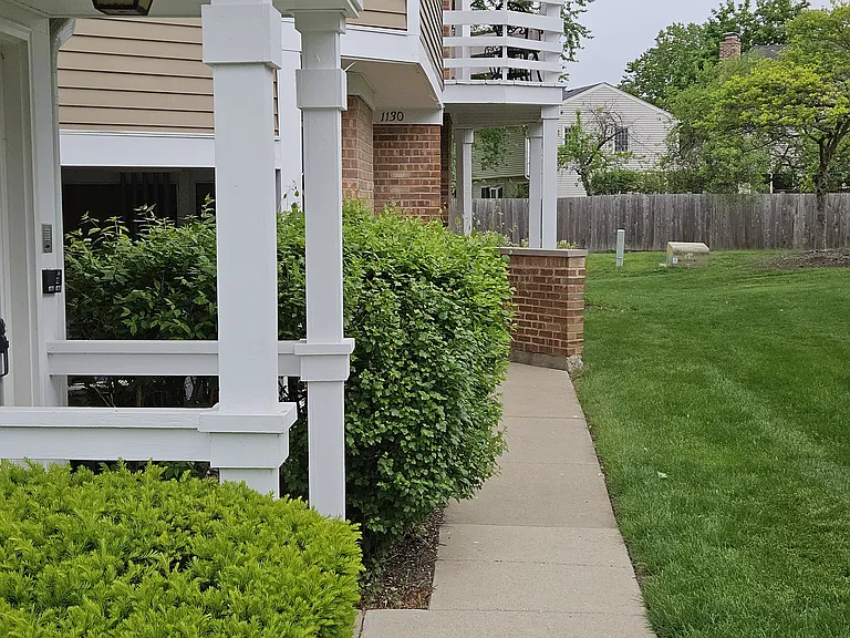 1132 Courtland Dr — Photo 20