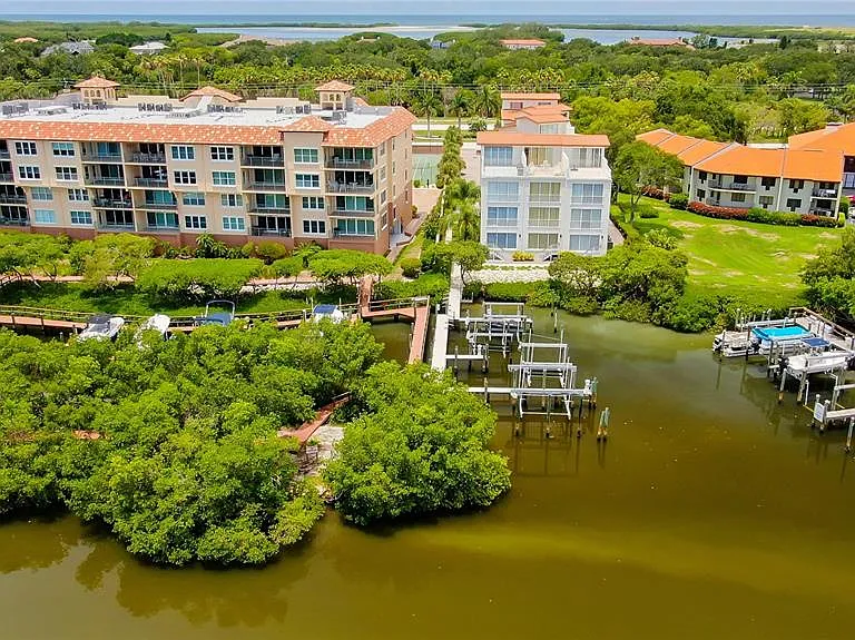 1575 Pinellas Bayway Way S #1575 — Photo 22