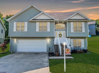 102 June Ln, Morgantown, WV 26508