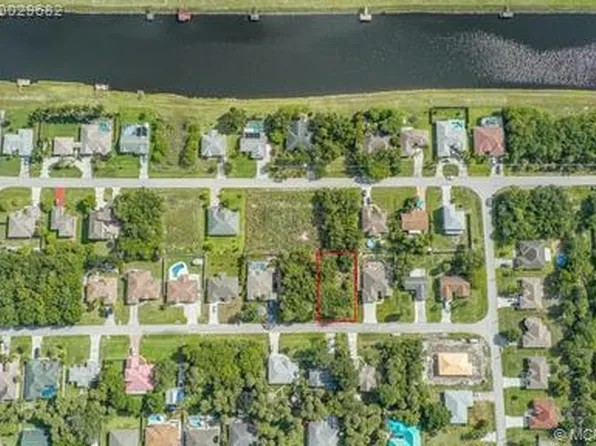 1533 SW Underwood Ave, Port Saint Lucie, FL 34953