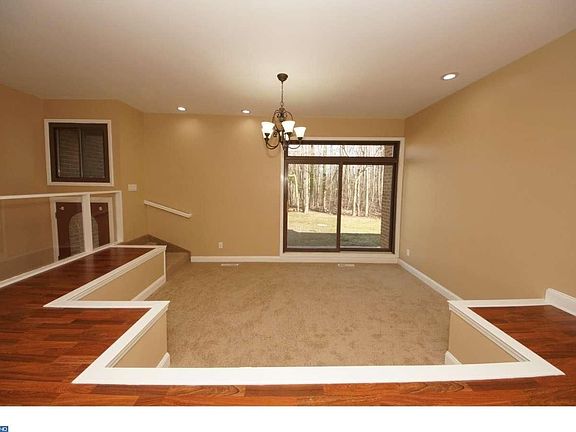 5th image of 147 Harbinson Pl