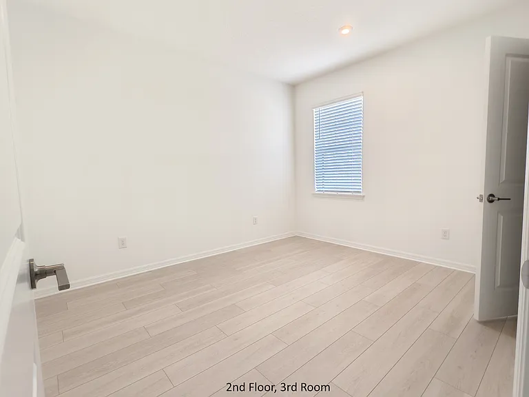 15237 Shady Palms Ln — Photo 16
