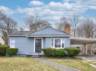 5302 Susan St, Flint, MI 48505