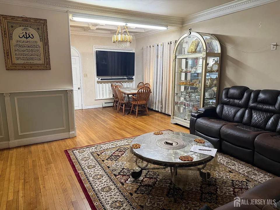118 Swarthmore Ter