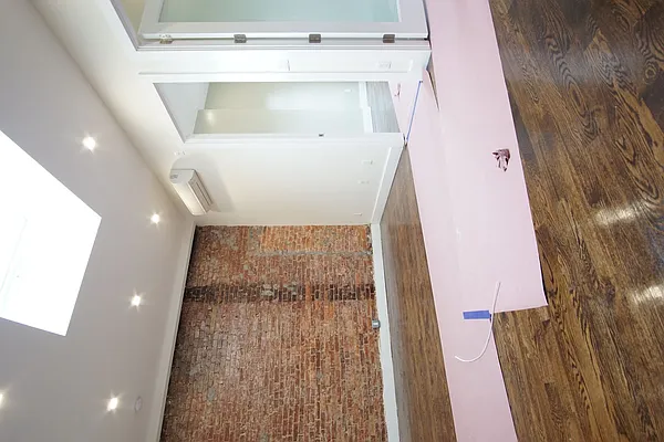 Rented by Lofts and Flats LLC | media 7