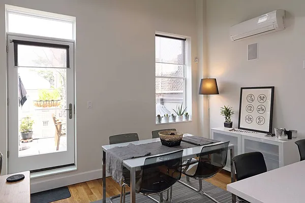 Rented by Compass | media 12