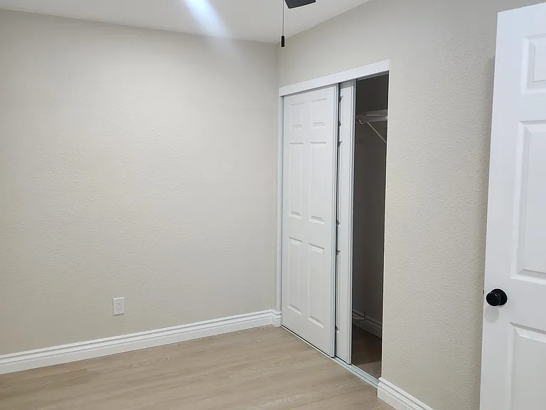 14104 Hillcrest Dr — Photo 12