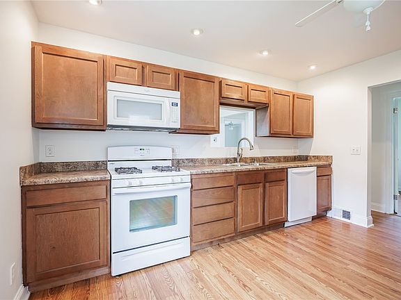 4th image of 336 Eaton Rd
