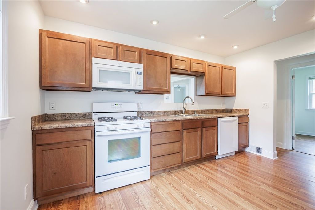 336 Eaton Rd, Rochester, NY - View 4