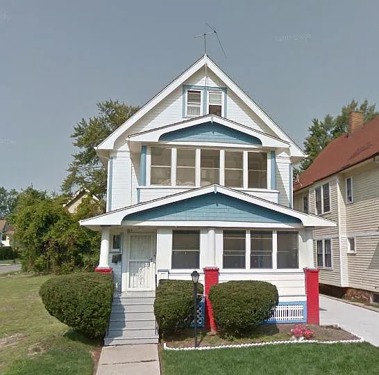1268 E 145th St photo 1