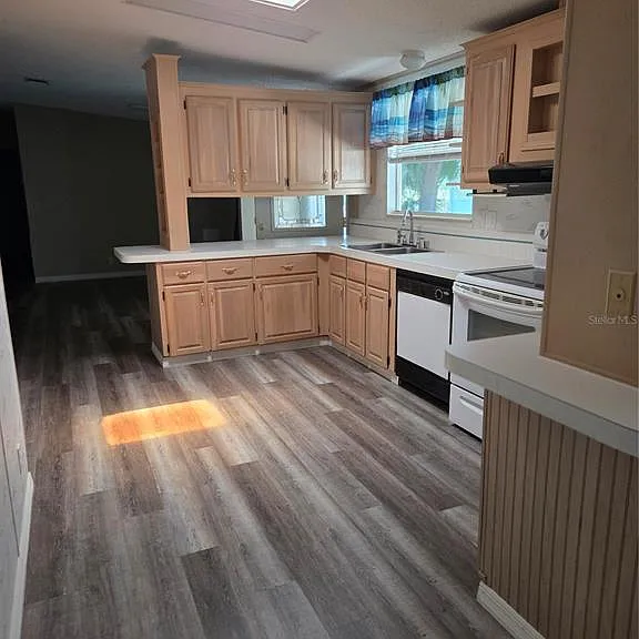 3224 Manatee Rd — Photo 4