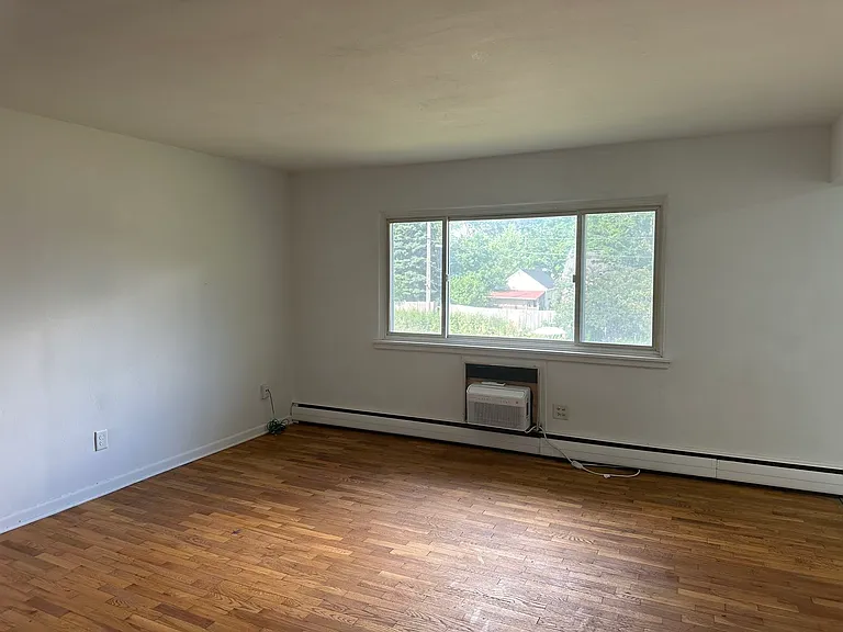 730 Edgemont Blvd #7 — Photo 10