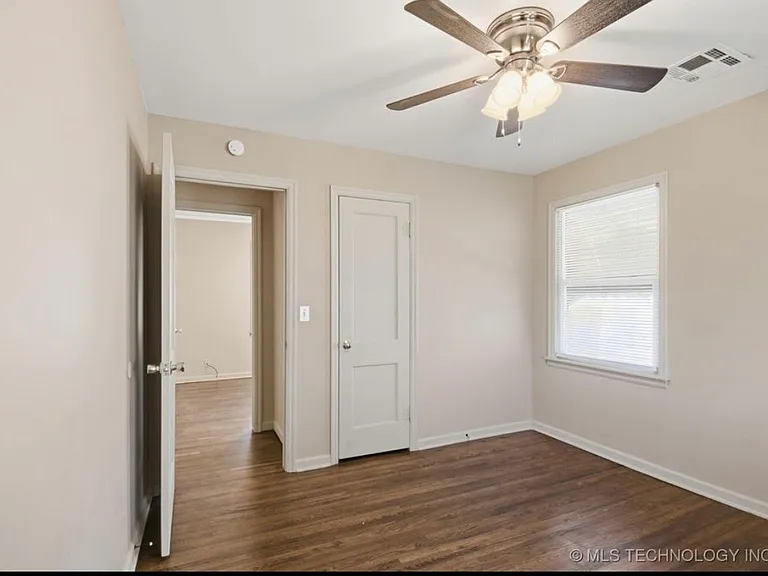 729 N 72nd East Ave — Photo 17