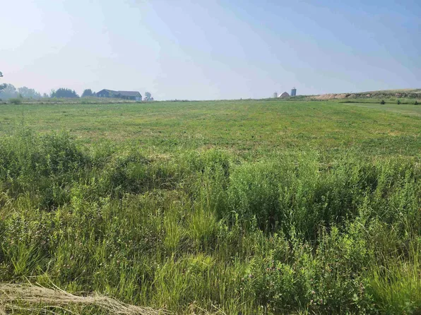 Grandview Terrace Dr #83, Hortonville, WI 54944