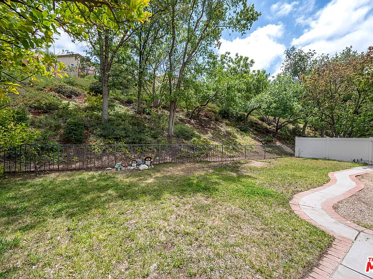 18639 Nathan Hill Dr #9 — Photo 45