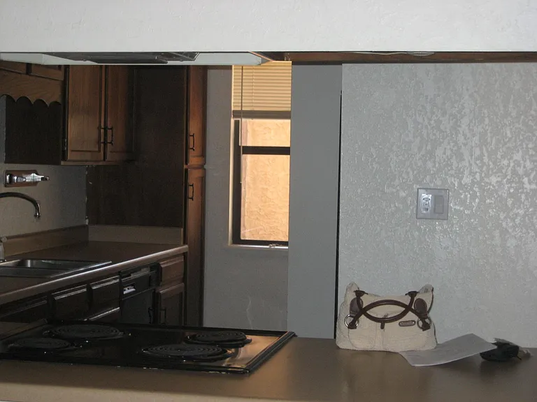 Nice Kitchen with laundry closet and hookups for washer and