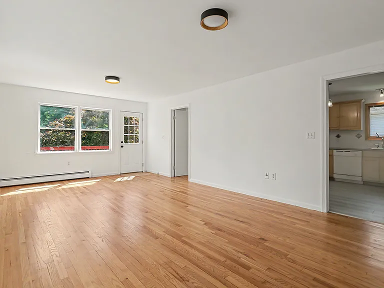291 Berkeley Rd — Photo 2