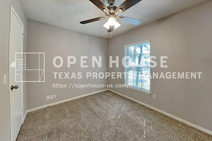 9322 Wandsworth Dr — Photo 14