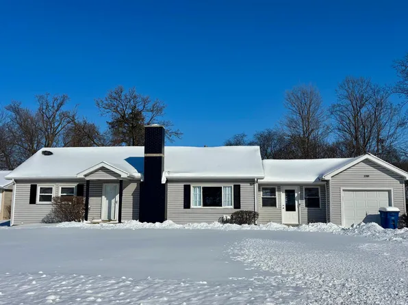 1318 N Wabash Ave, Marion, IN 46952