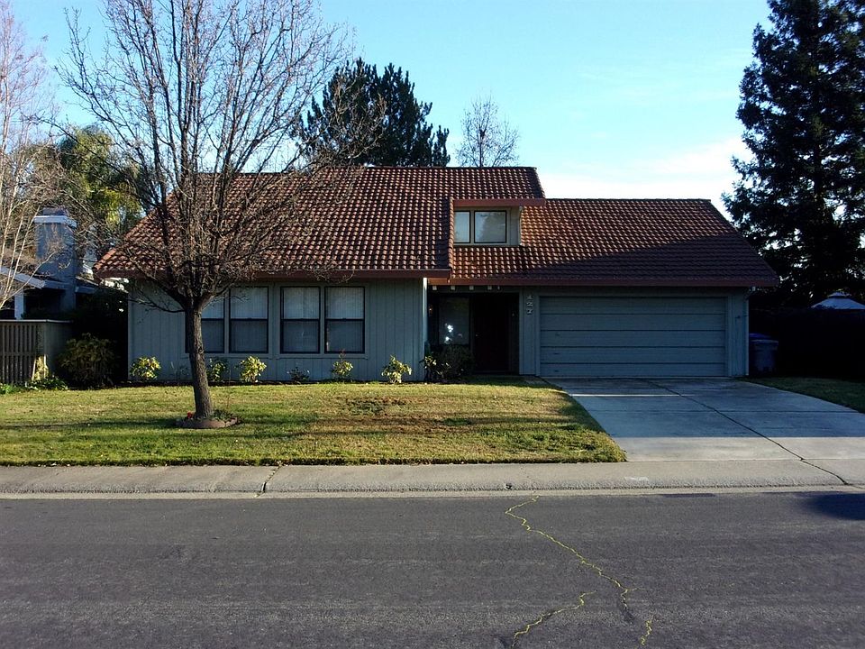 2nd image of 127 Blakeslee Way