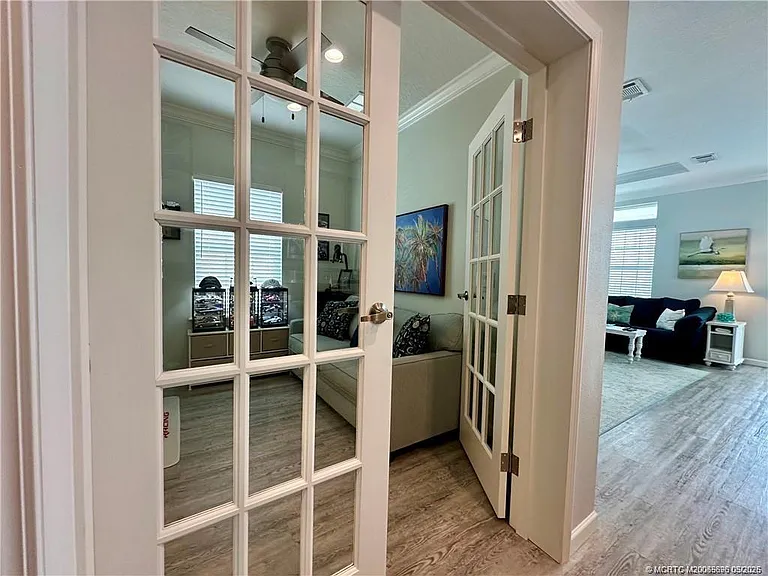 352 NE Starboard Dr — Photo 8