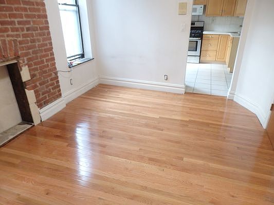2nd image of 694 10th Ave #4R