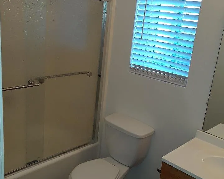 643 Russell Ave #6 — Photo 6