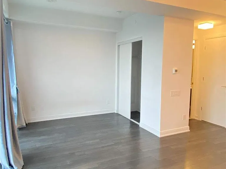 50 Charles St E #2204 — Photo 5