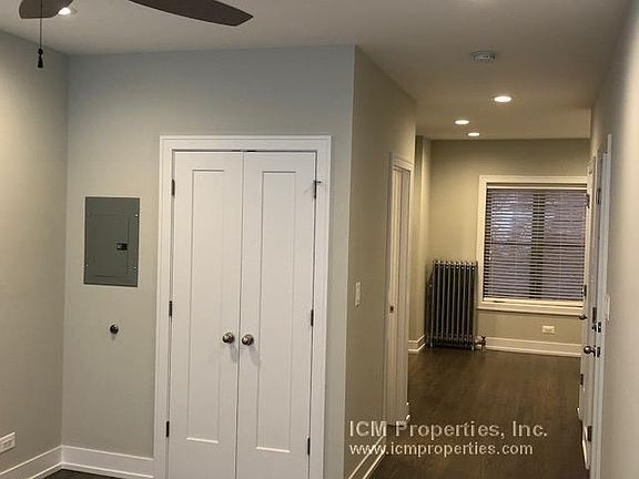 5th image of 636 W Arlington Pl #2S