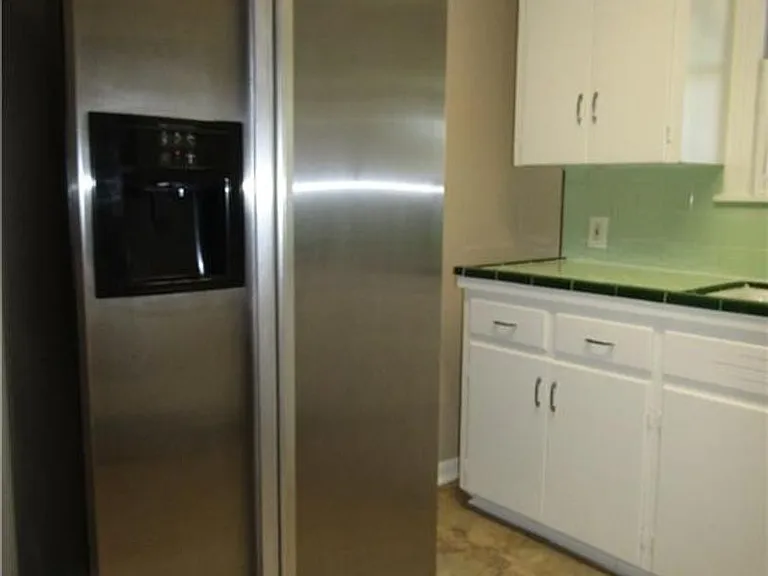 3715 Hollywood Ave — Photo 14