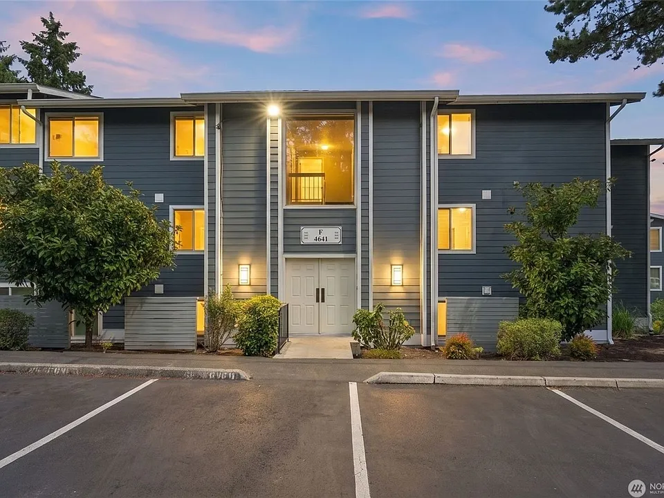 4641 W Lake Sammamish Pkwy SE #F305