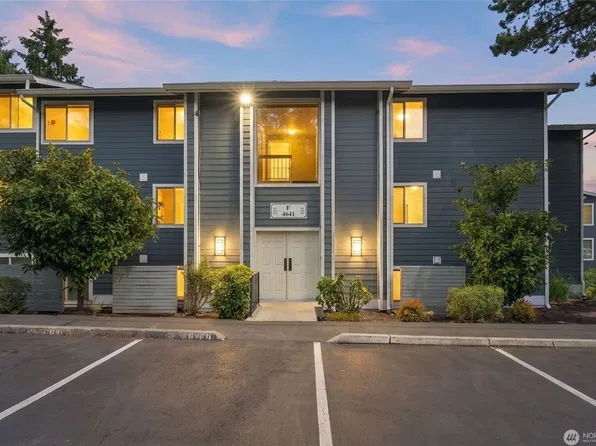 4641 W Lake Sammamish Pkwy SE APT F305, Issaquah, WA 98027