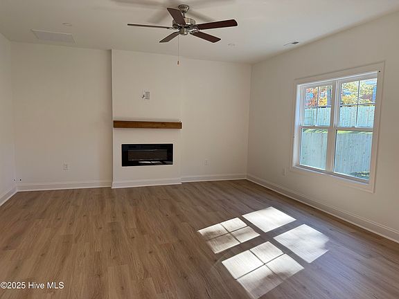 3rd image of 608 Chambers Drive