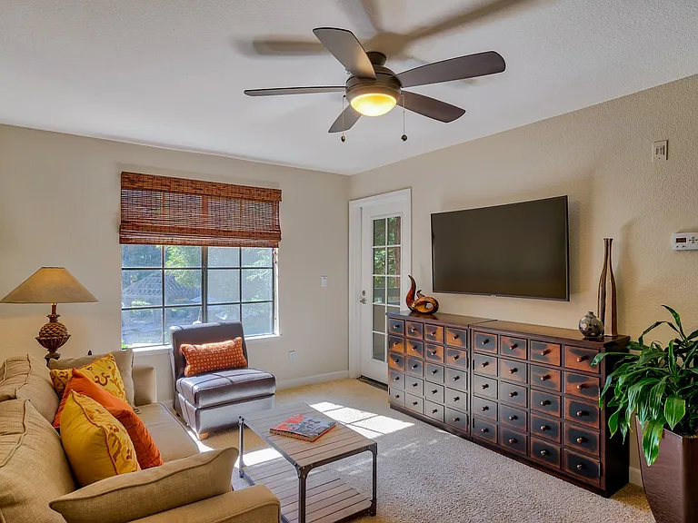 Shadow Creek Apartments — Photo 7
