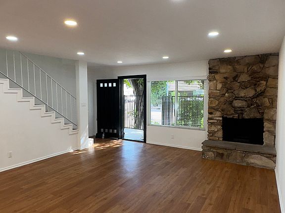 4th image of 4405 Ventura Canyon Ave APT C