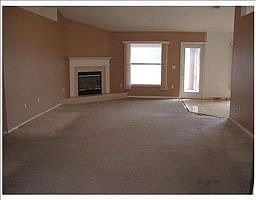 4th image of 227 Terranova Blvd