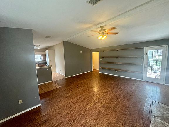 4th image of 8207 Washita Dr