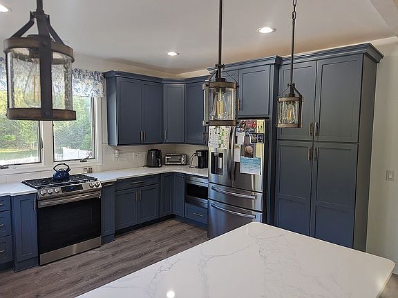 3rd image of 24 Deerfield Trl