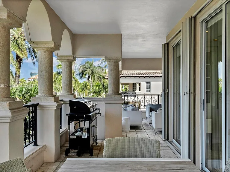 19237 Fisher Island Dr #19237 — Photo 24