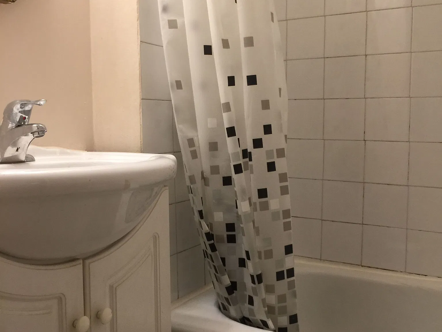 3 bed, $2,500 — Photo 3